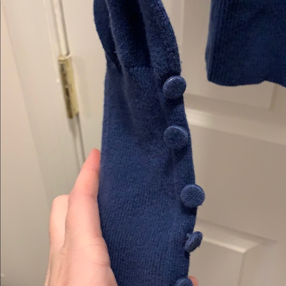 Blue Sweater - Picture 4 of 5